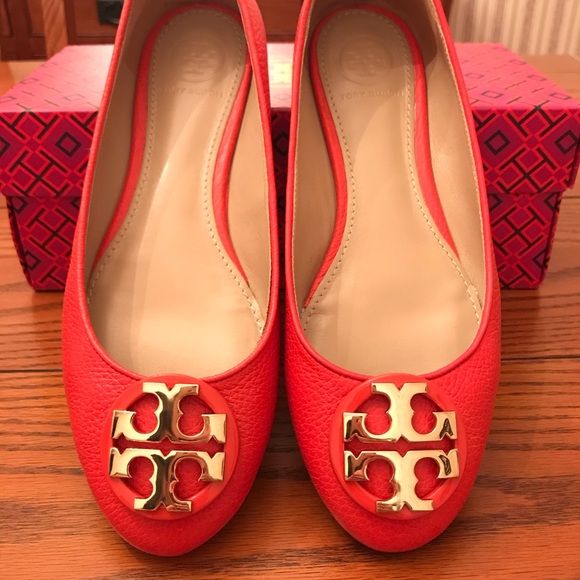 Tory Burch Claire Ballet Flats - Picture 9 of 10